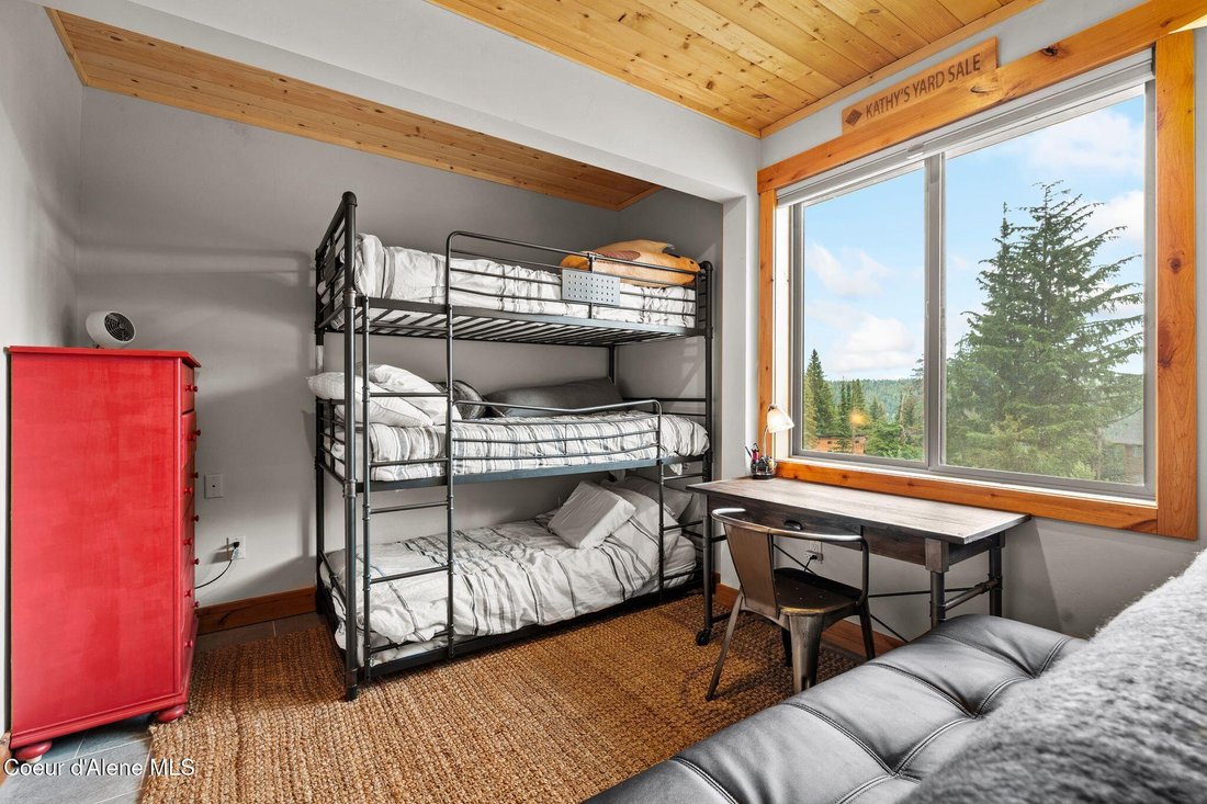 House in Sandpoint, Idaho, United States 5 - 17559358