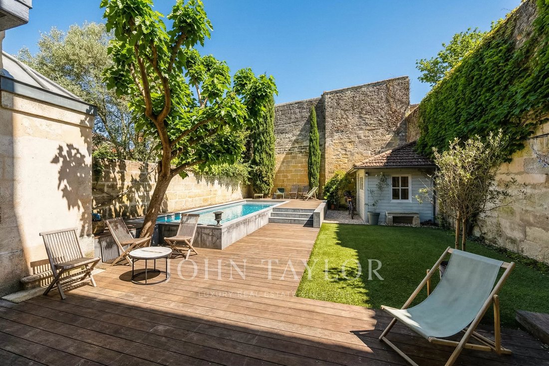Townhouse in Capucins-Saint Michel-Nansouty-Saint Genès, Bordeaux, France 2 - 17558398