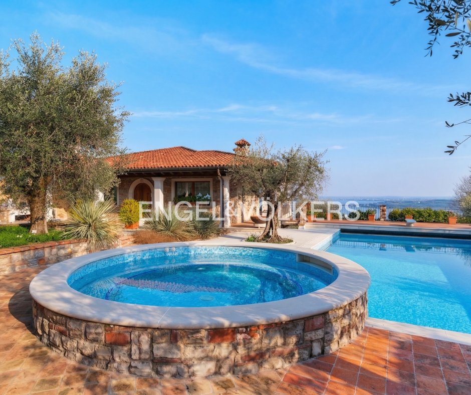 Villa in Padenghe sul Garda, Lombardy, Italy 3 - 17556751