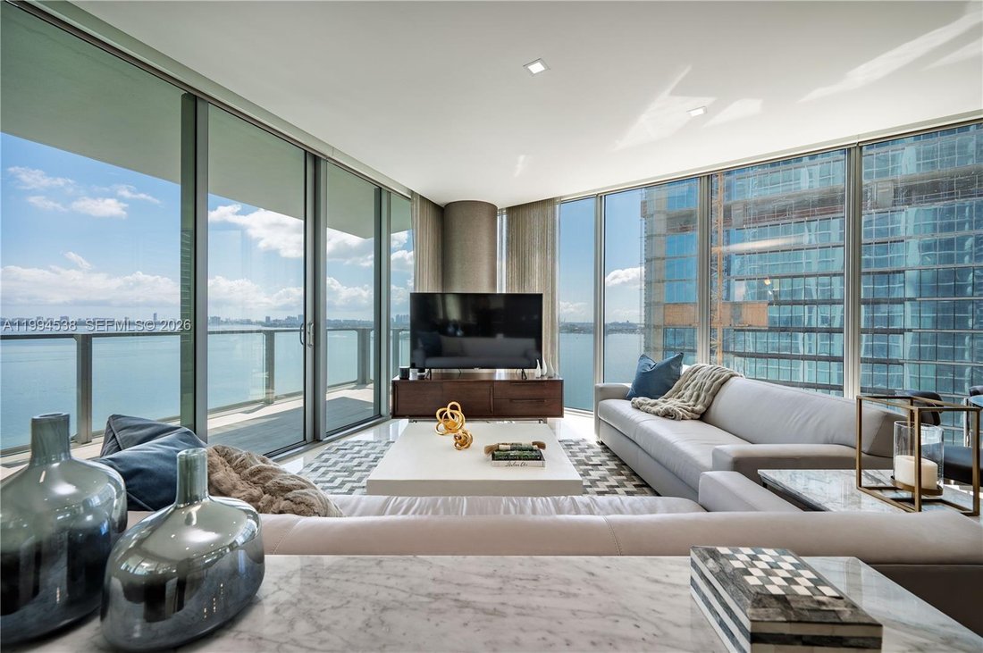 Condo in Miami, Florida, United States 3 - 17559689