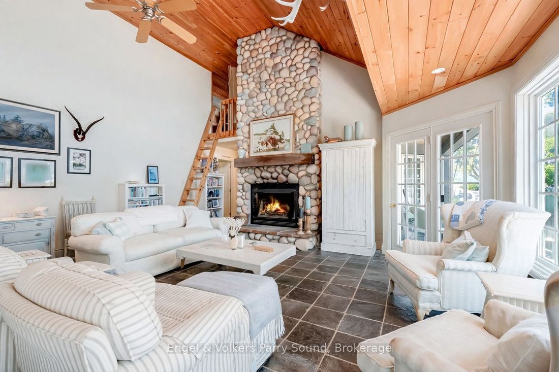 House in Nobel, Ontario, Canada 5 - 17560800
