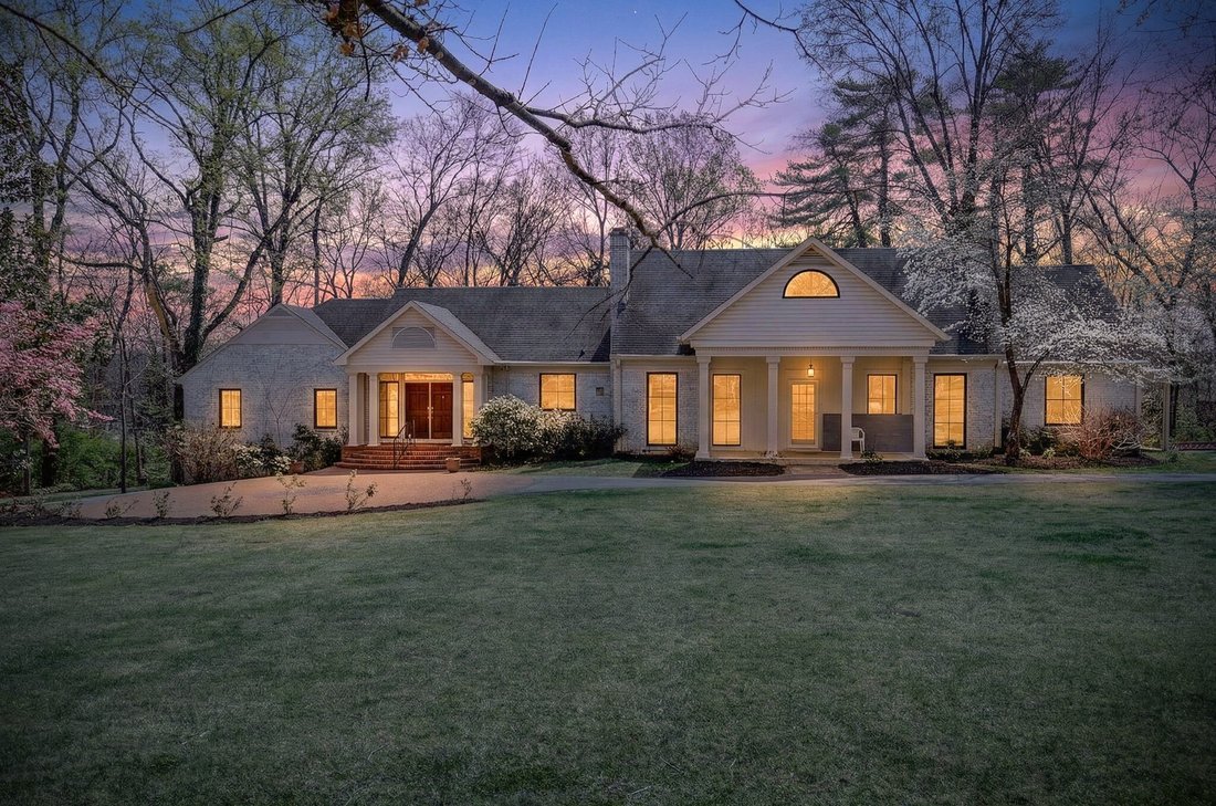 House in Forest Hills, Tennessee, United States 2 - 17559861