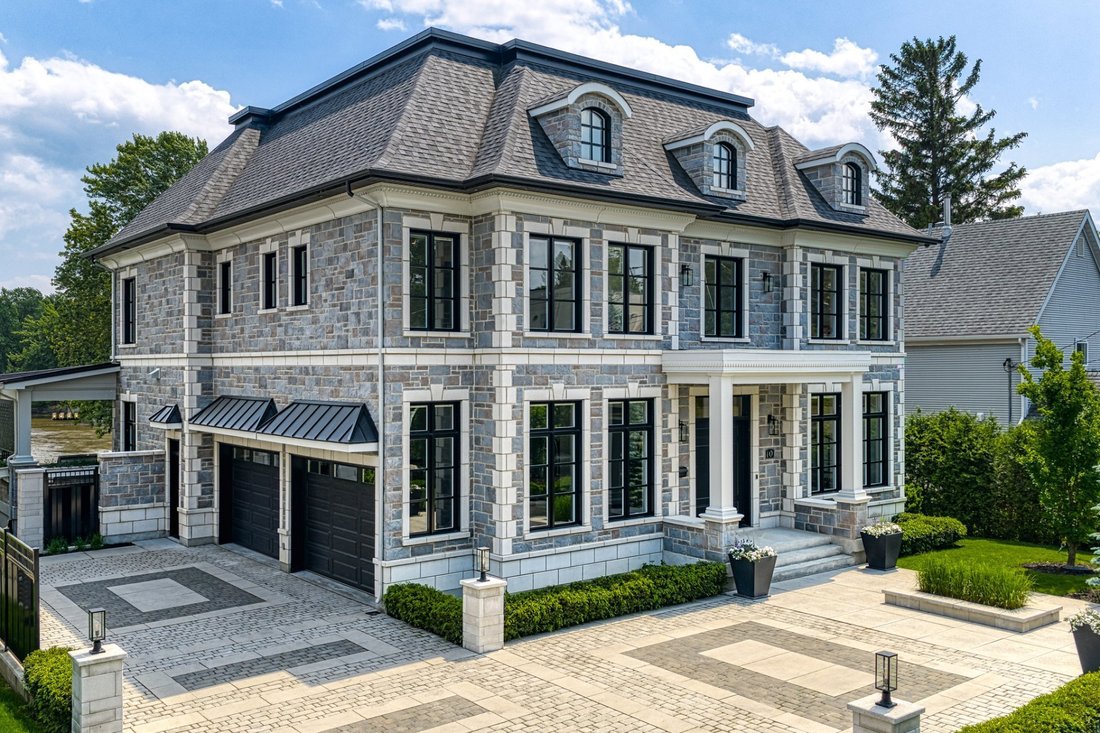House in Laval, Quebec, Canada 1 - 17560861