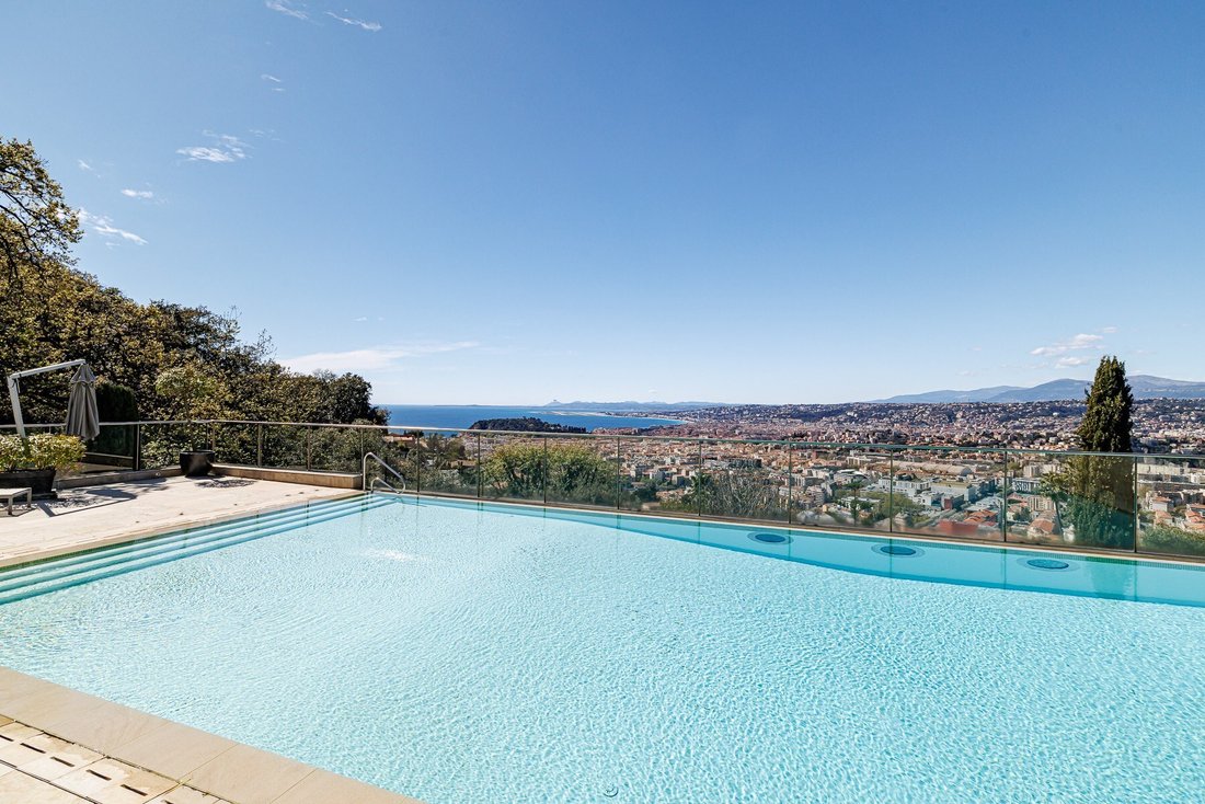 Appartement à Nice, Provence-Alpes-Côte d'Azur, France 1 - 17563192