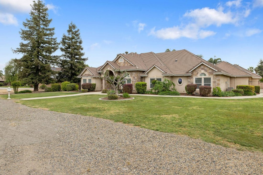 House in Visalia, California, United States 1 - 17565771