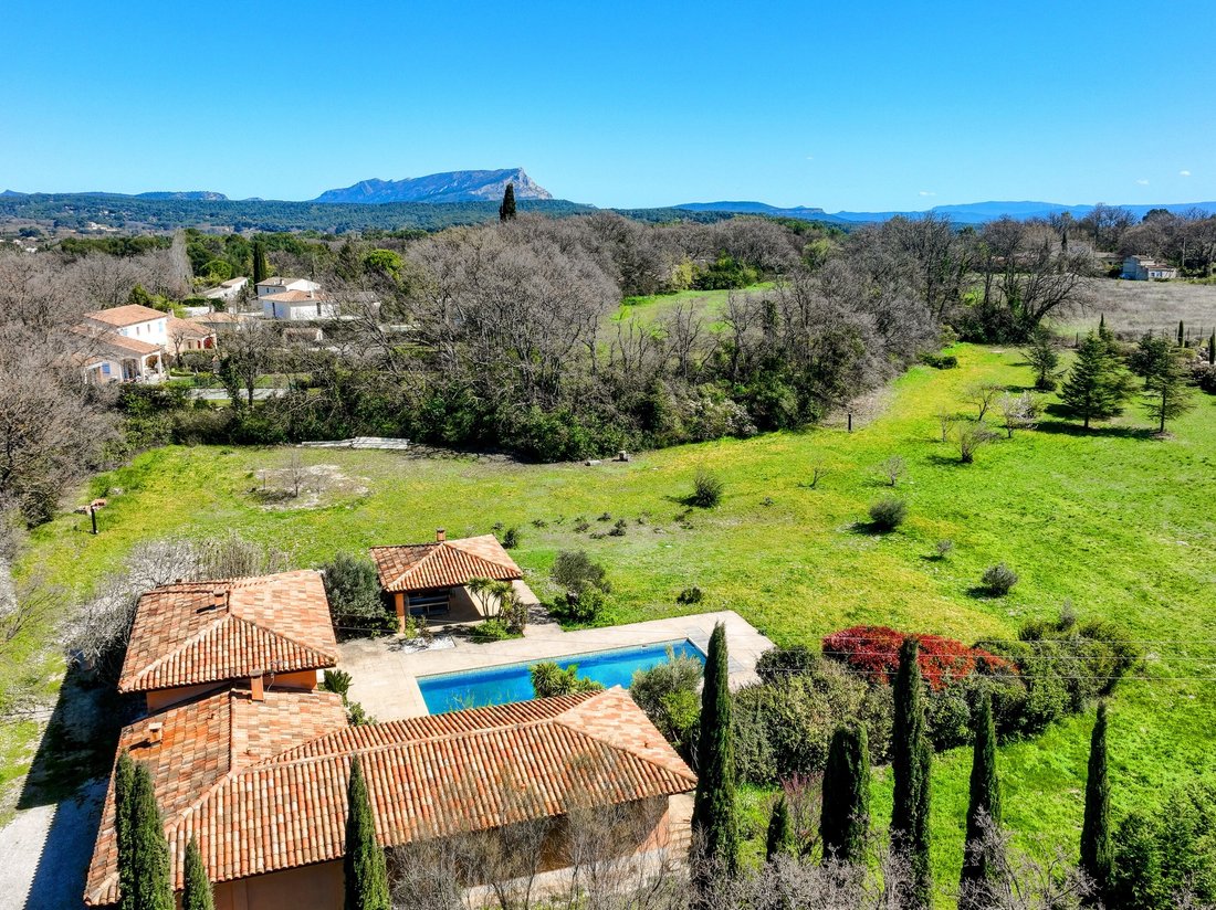 House in Le Tholonet, Provence-Alpes-Côte d'Azur, France 1 - 16064691