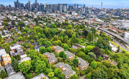 Condo in Seattle, Washington, United States 1