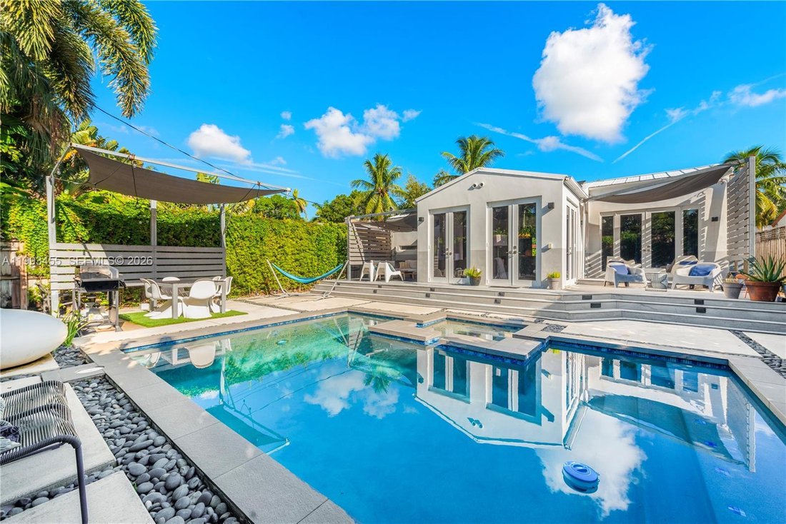 House in Miami, Florida, United States 1 - 17558037