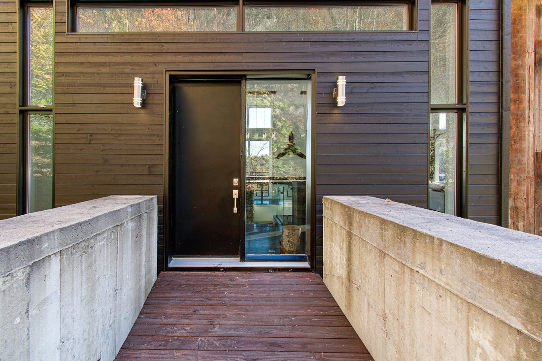 House in Saint-Sauveur, Quebec, Canada 2 - 17560780