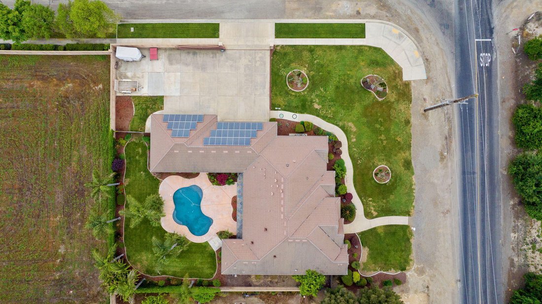 House in Visalia, California, United States 3 - 17562068
