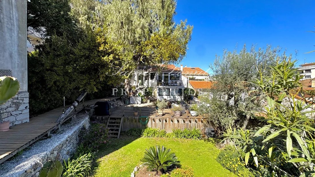 House in Cannes, Provence-Alpes-Côte d'Azur, France 3 - 17559537