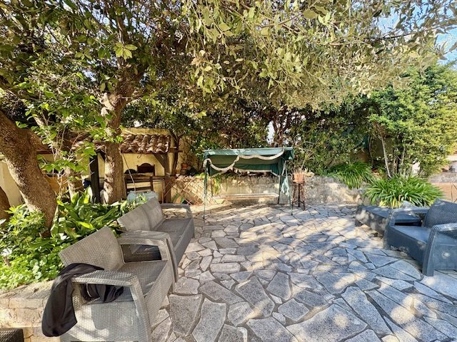 House in Grasse, Provence-Alpes-Côte d'Azur, France 2 - 17562606