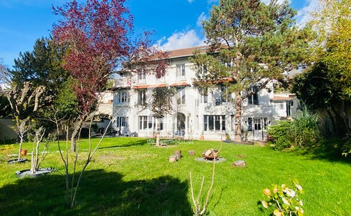 House in Centre, Triel-sur-Seine, France 1