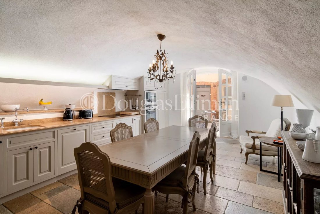 House in Mougins, Provence-Alpes-Côte d'Azur, France 5 - 17558293