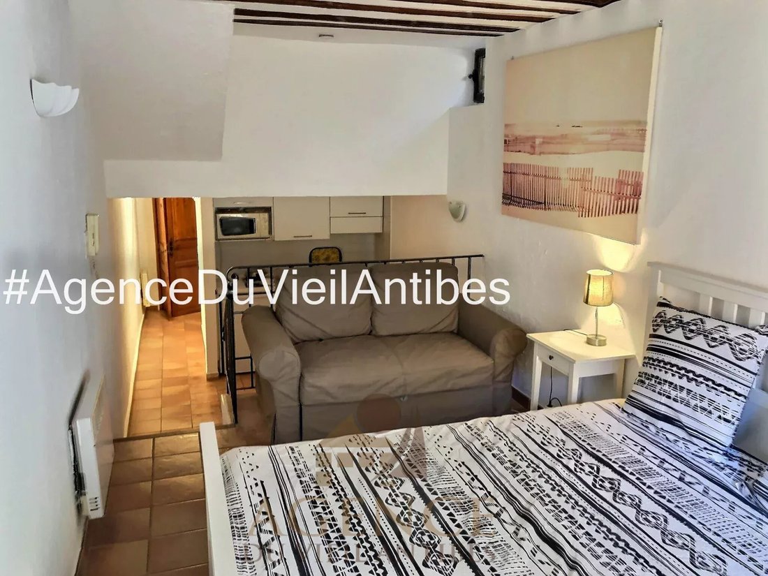 House in Vieille Ville, Antibes, France 4 - 12504734