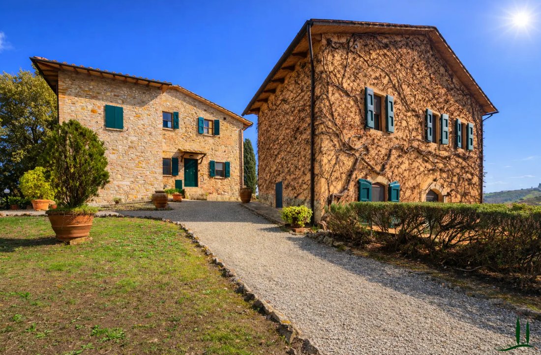 Farm Ranch in San Gimignano, Tuscany, Italy 2 - 17562396