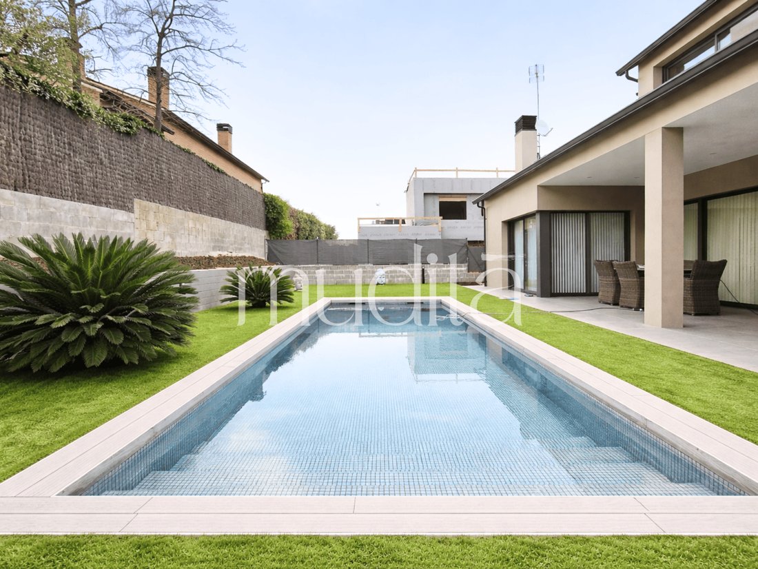 House in Palau-solità and Plegamans, Catalonia, Spain 1 - 17564832