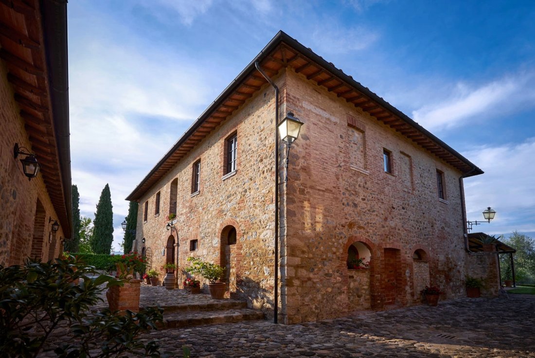 Estate in Castelnuovo Berardenga, Tuscany, Italy 4 - 17562460