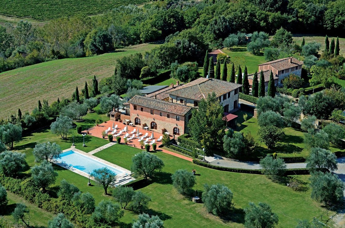 Estate in Castelnuovo Berardenga, Tuscany, Italy 1 - 17562460