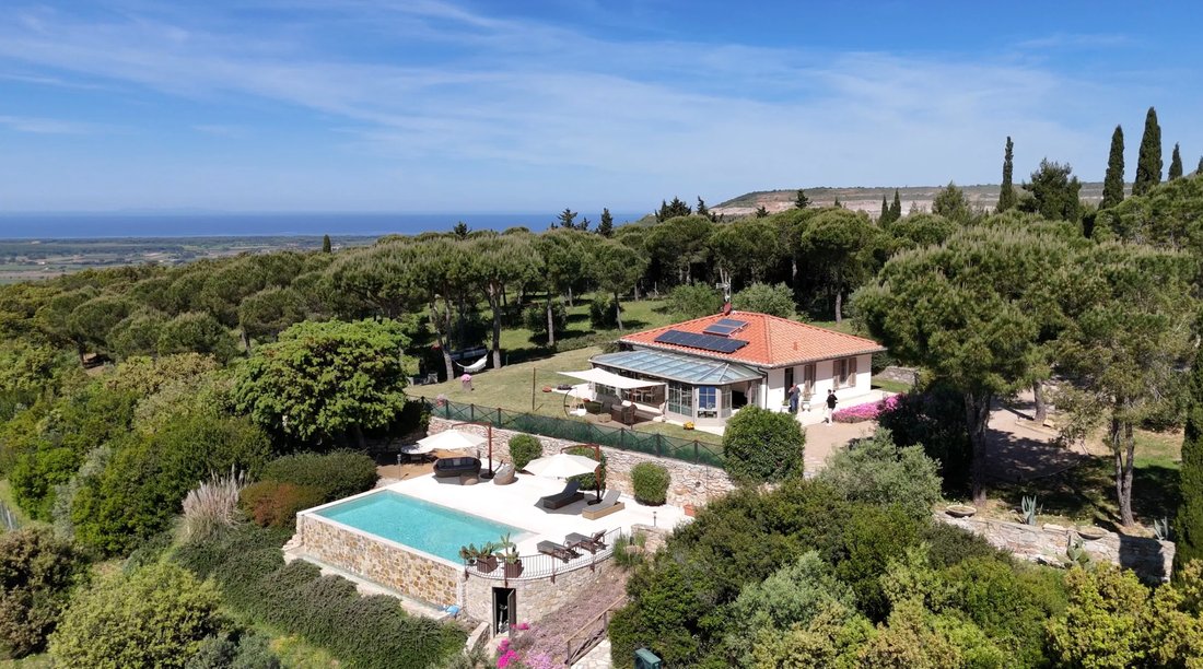 Villa in Center, Campiglia Marittima, Tuscany 1 - 17568778