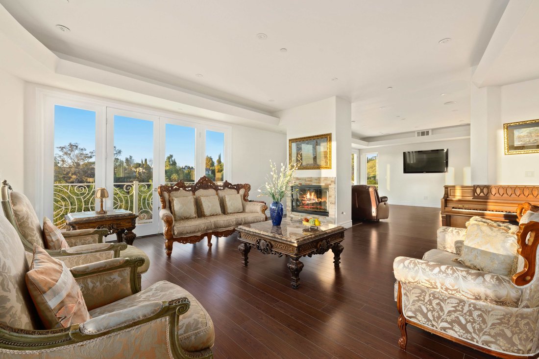 Estate in Los Angeles, California, United States 5 - 17563129