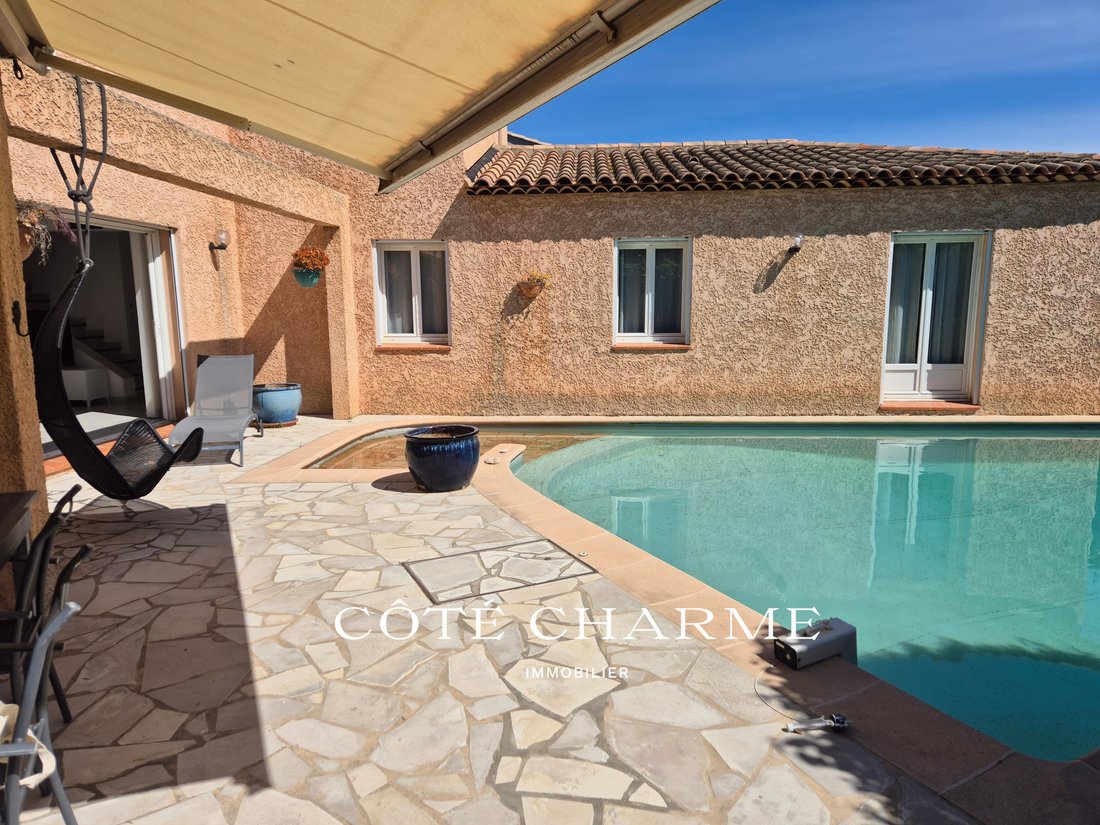 House in La Londe-les-Maures, Provence-Alpes-Côte d'Azur, France 2 - 17562512