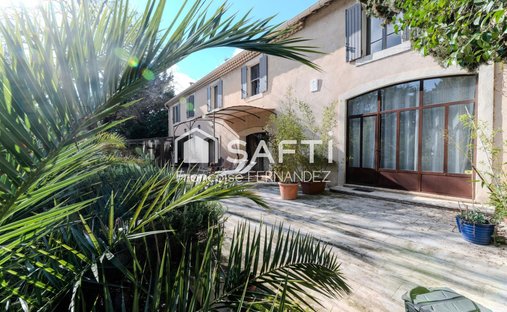 House in Zone Rurale Nord, Carpentras, France 1