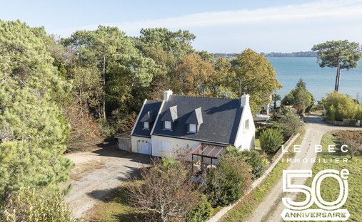 House in Larmor-Baden, Brittany, France 1