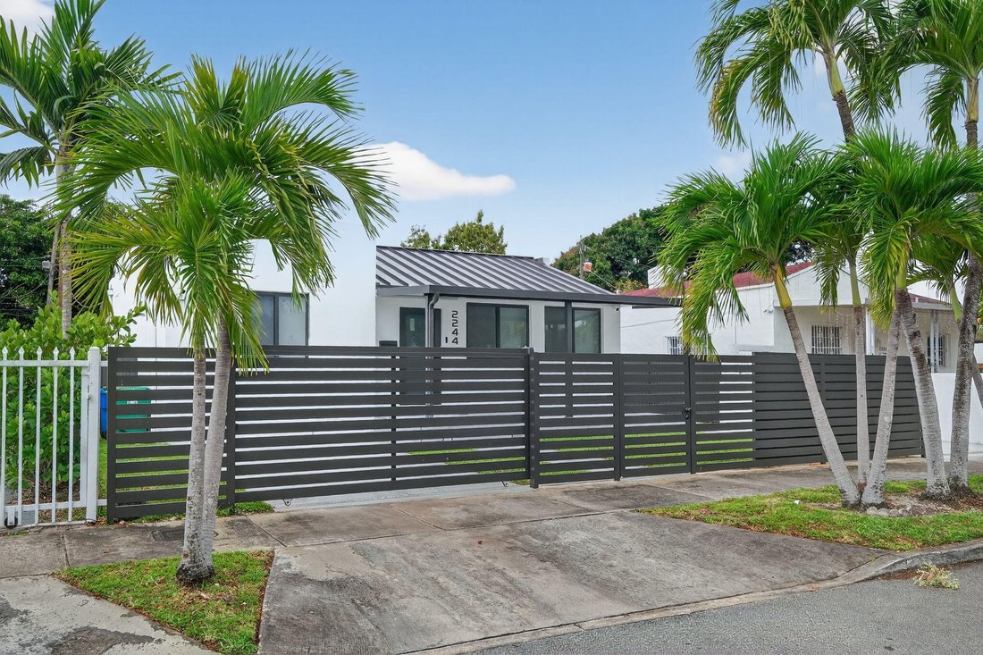 House in Miami, Florida, United States 2 - 16634985