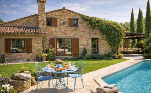Maison à Gordes, Provence-Alpes-Côte d'Azur, France 1