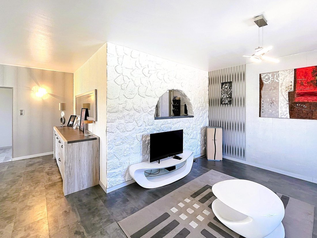 House in Le Las, Saint-Jean-d'Illac, France 4 - 17563437