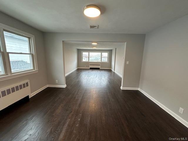 Port Washington, New York, United States 5 - 17564234