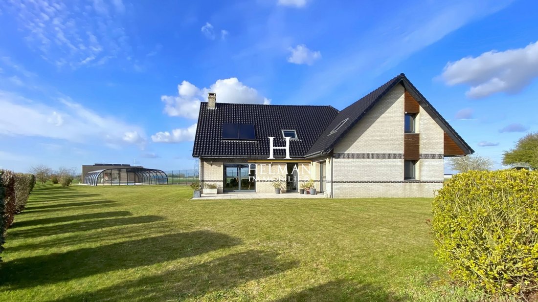 House in Bourbourg, Hauts-de-France, France 1 - 17554215