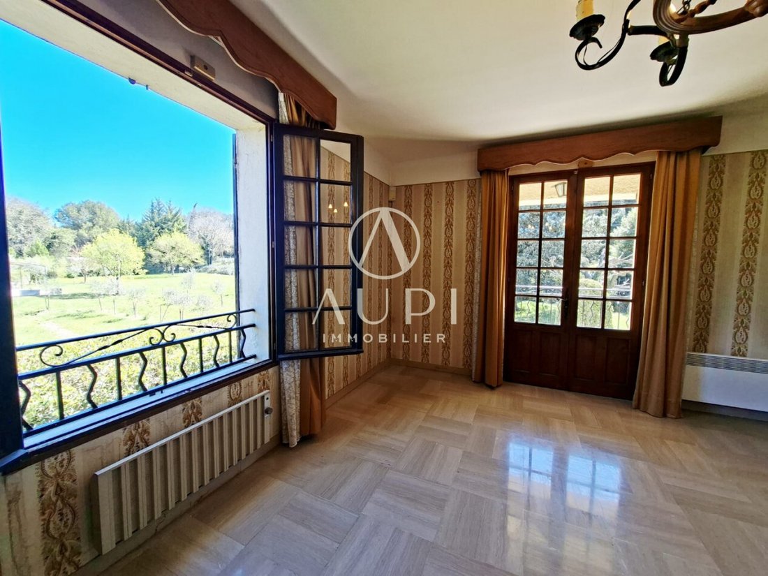 House in Saint-Etienne-du-Grès, Provence-Alpes-Côte d'Azur, France 4 - 17569617