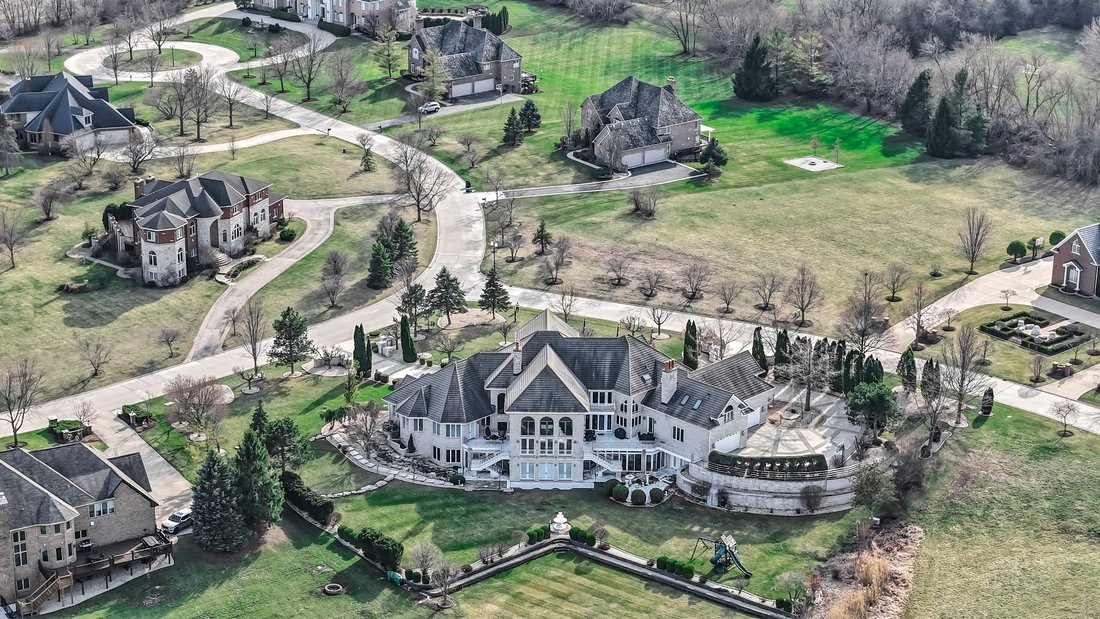 House in Barrington Hills, Illinois, United States 4 - 17564096