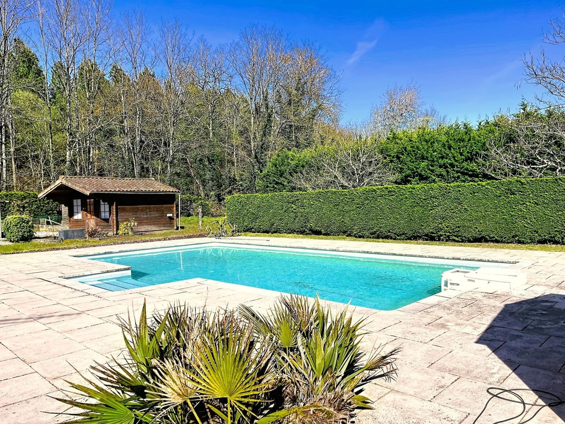 House in Le Las, Saint-Jean-d'Illac, France 1 - 17563437