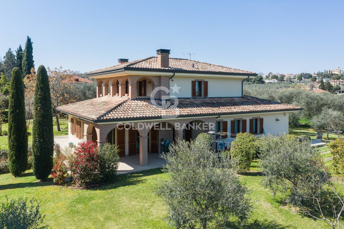 Villa in Misano Adriatico, Emilia-Romagna, Italy 2 - 17561577