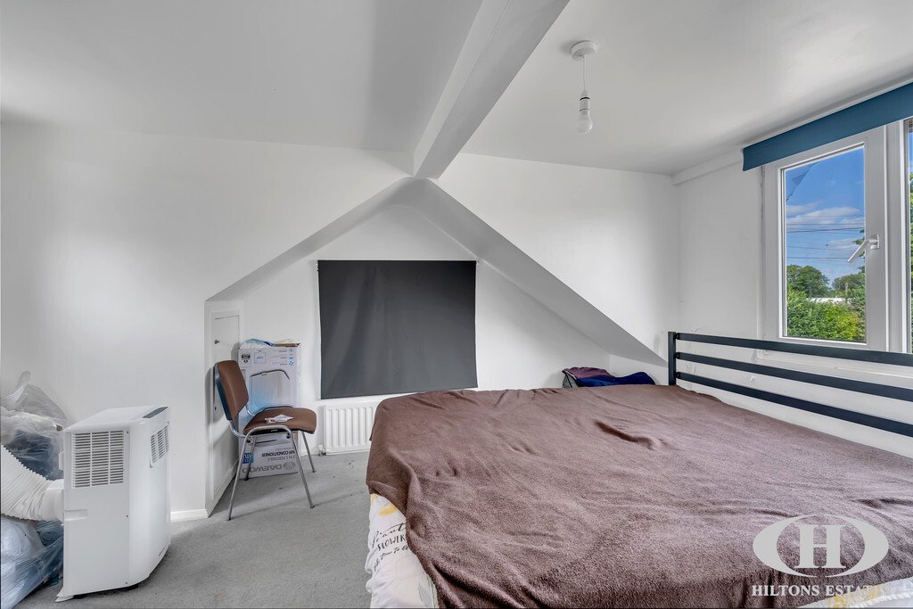 Bungalow in New Denham, Denham, England 3 - 17563932