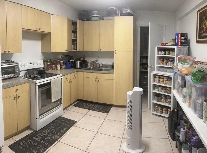 House in Miami, Florida, United States 5 - 17552493