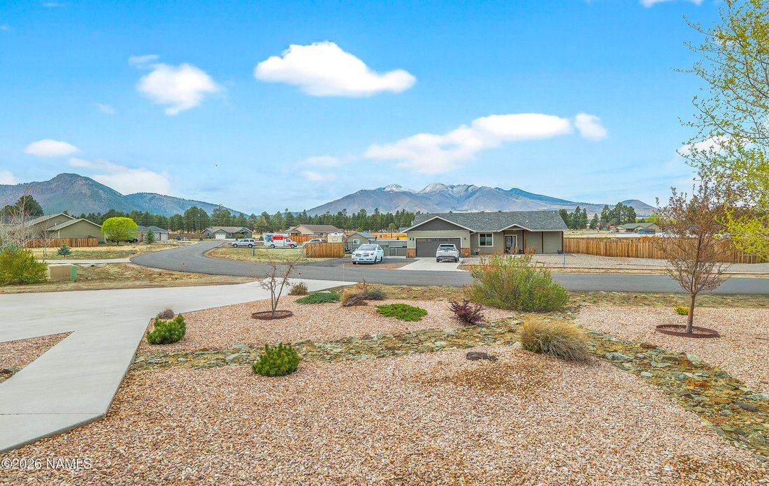 House in Flagstaff, Arizona, United States 2 - 17564012