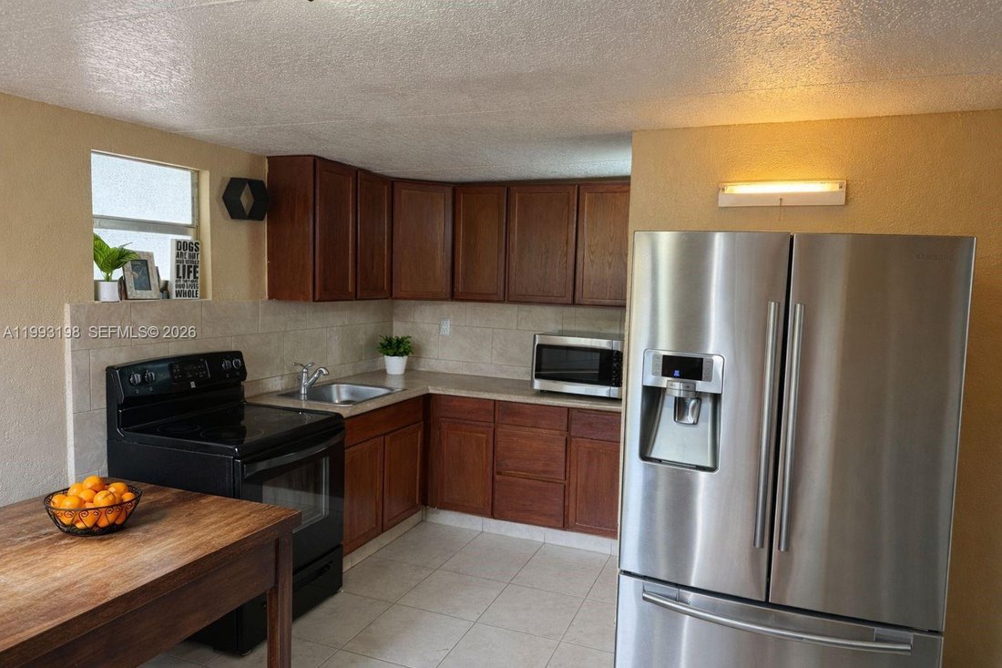 House in Miami, Florida, United States 4 - 17552493