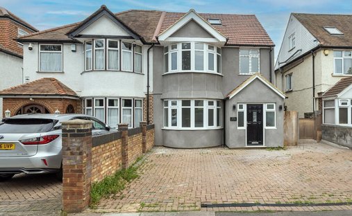 House in Whitton, Richmond Upon Thames, England 1
