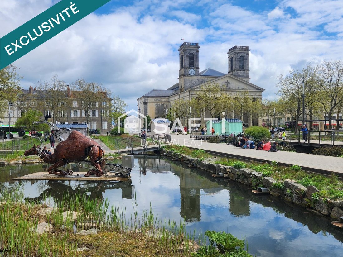 La Roche-sur-Yon, Pays de la Loire, France 5 - 17563403