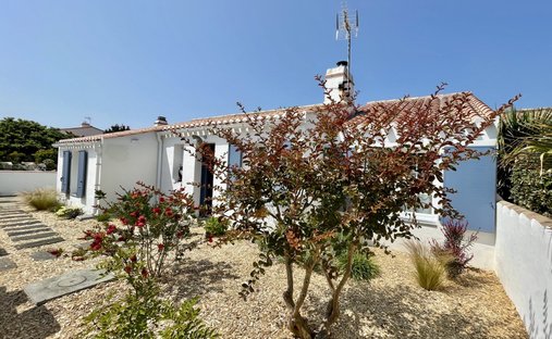 House in La Gueriniere, Pays de la Loire, France 1