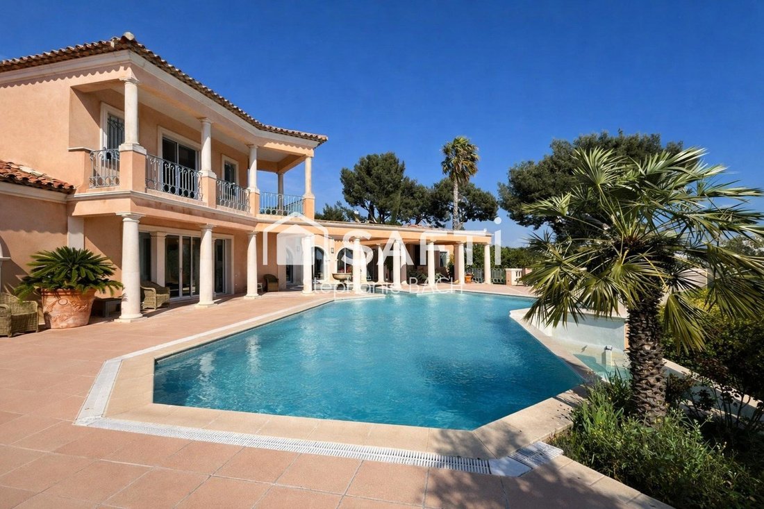 House in Ceyreste, Provence-Alpes-Côte d'Azur, France 4 - 17563394