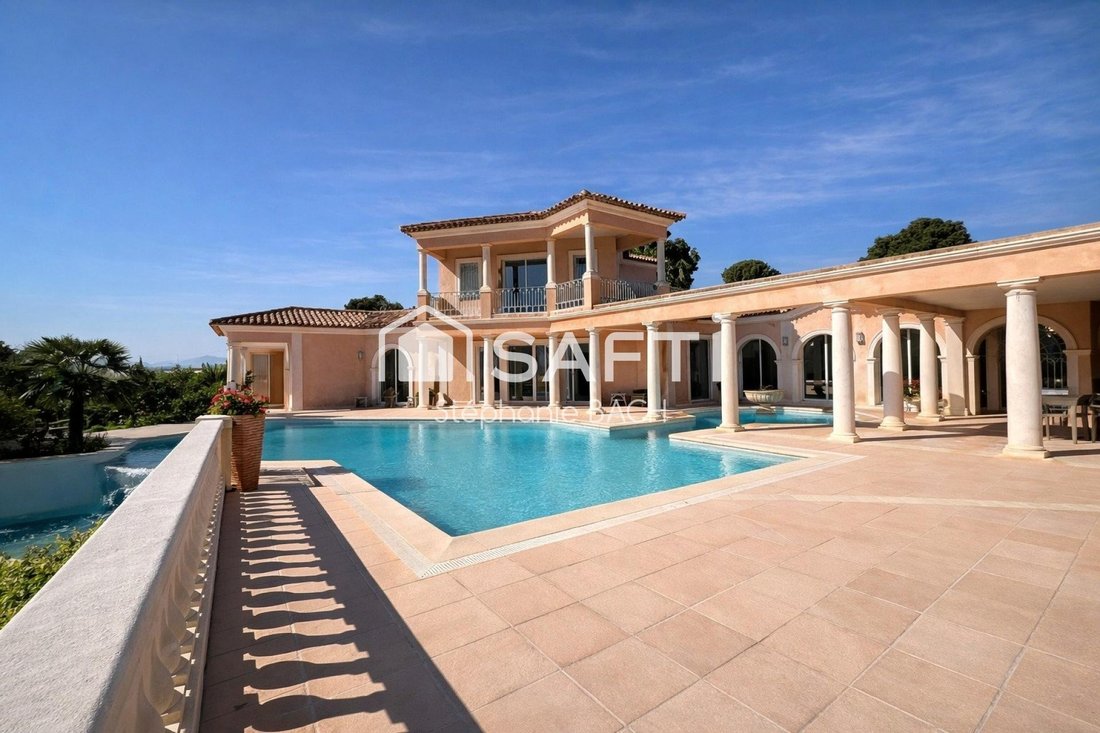 House in Ceyreste, Provence-Alpes-Côte d'Azur, France 2 - 17563394