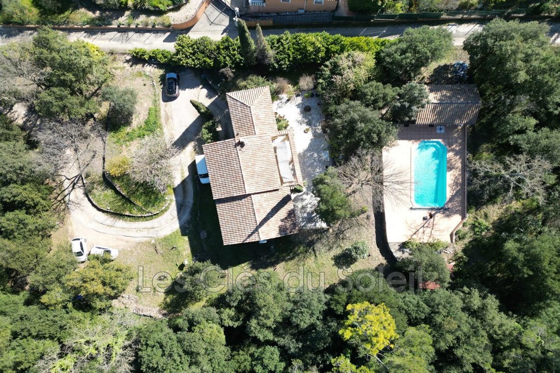 Villa in Brignoles, Provence-Alpes-Côte d'Azur, France 1 - 17082604