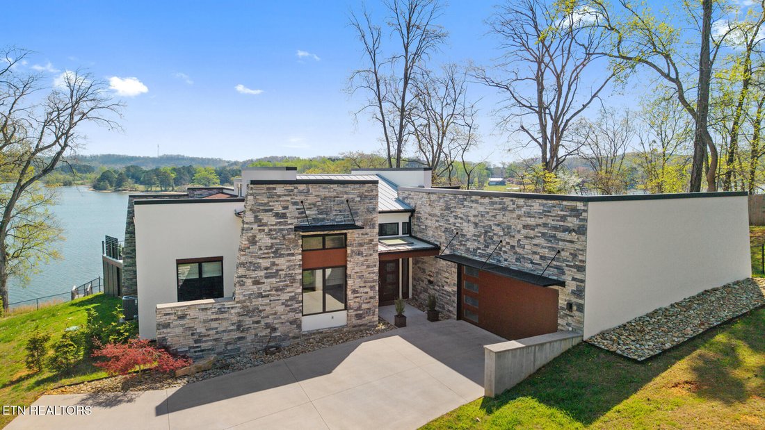 House in Harriman, Tennessee, United States 1 - 17562071