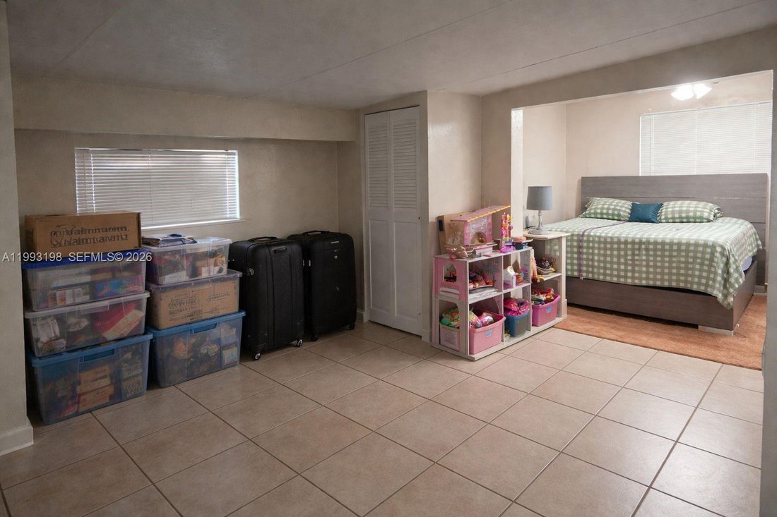 House in Miami, Florida, United States 3 - 17552493