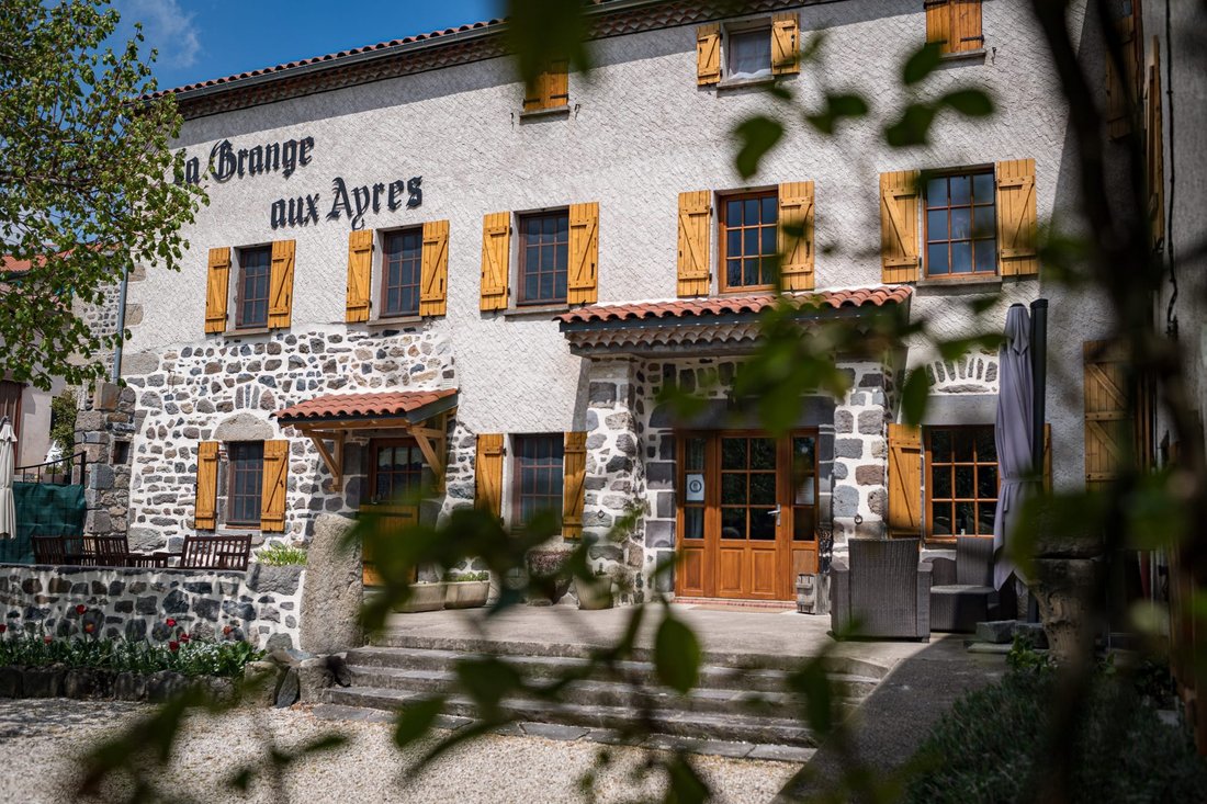 House in Olloix, Auvergne-Rhône-Alpes, France 1 - 17561809